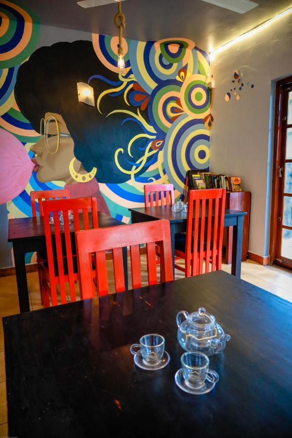 Funk Bunk Tourist Inn Kandy Exterior foto